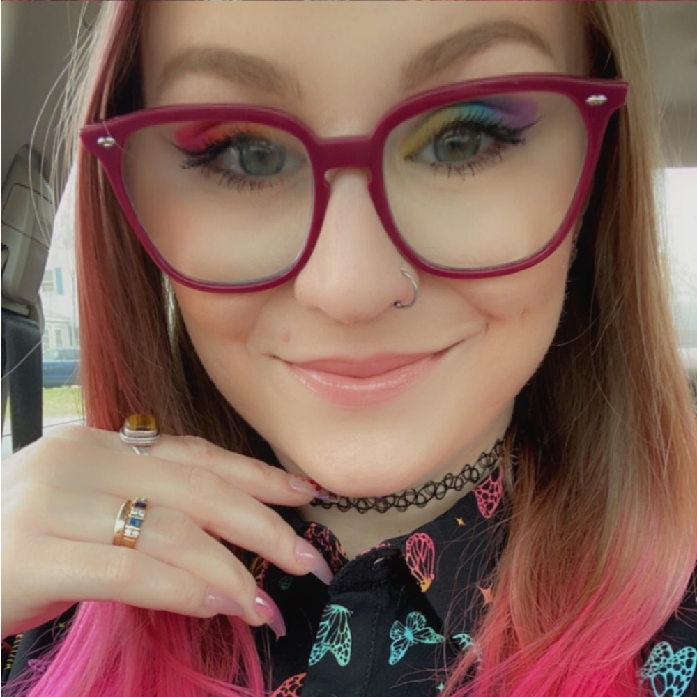 Hi y’all, I’m Kelsey. :)
